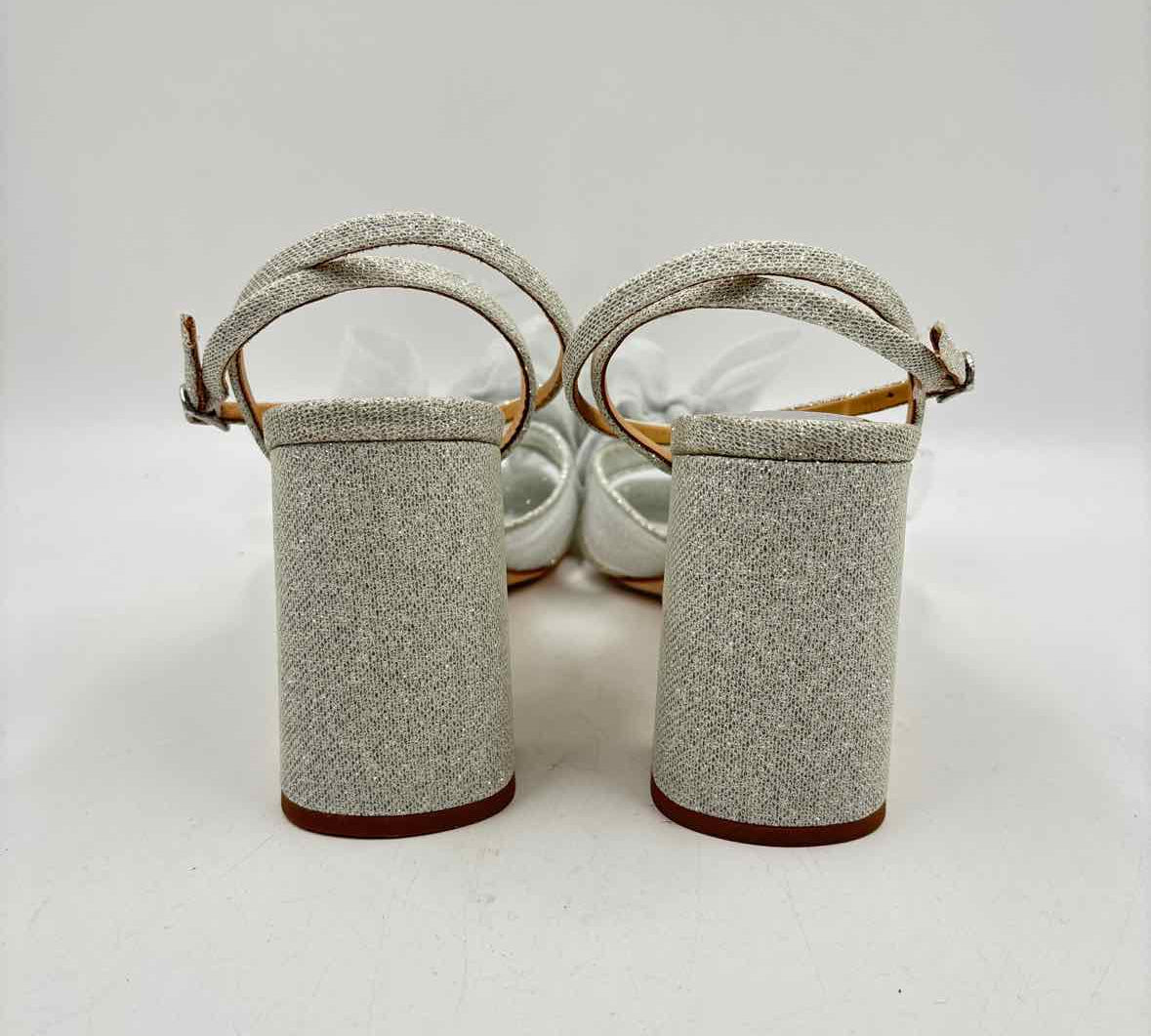 Badgley Mischka Women's Shoe Size 8.5 Silver Shimmer Heels