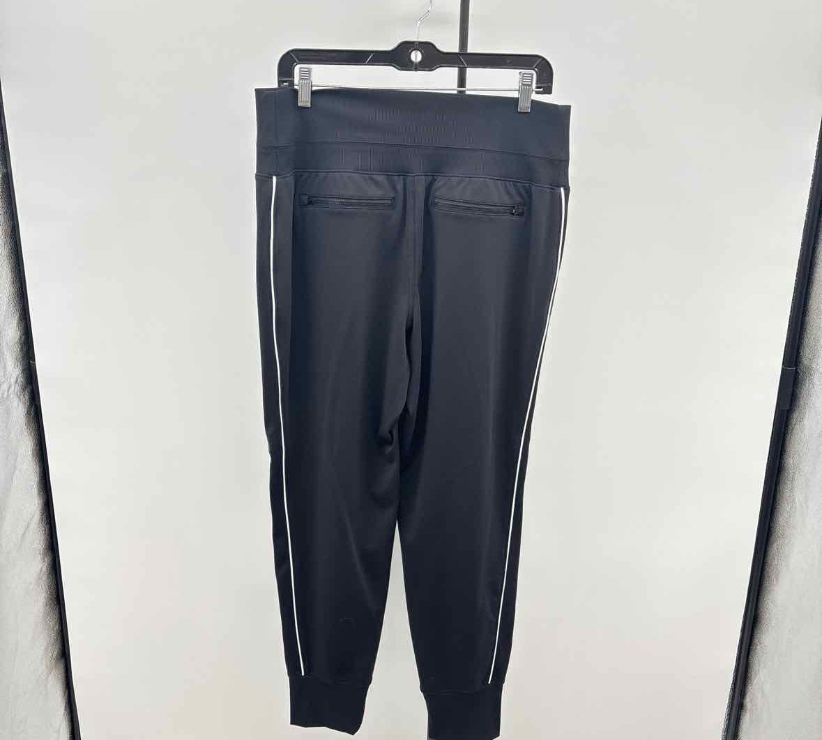 Athleta Women's Size 14 Black Solid Pants