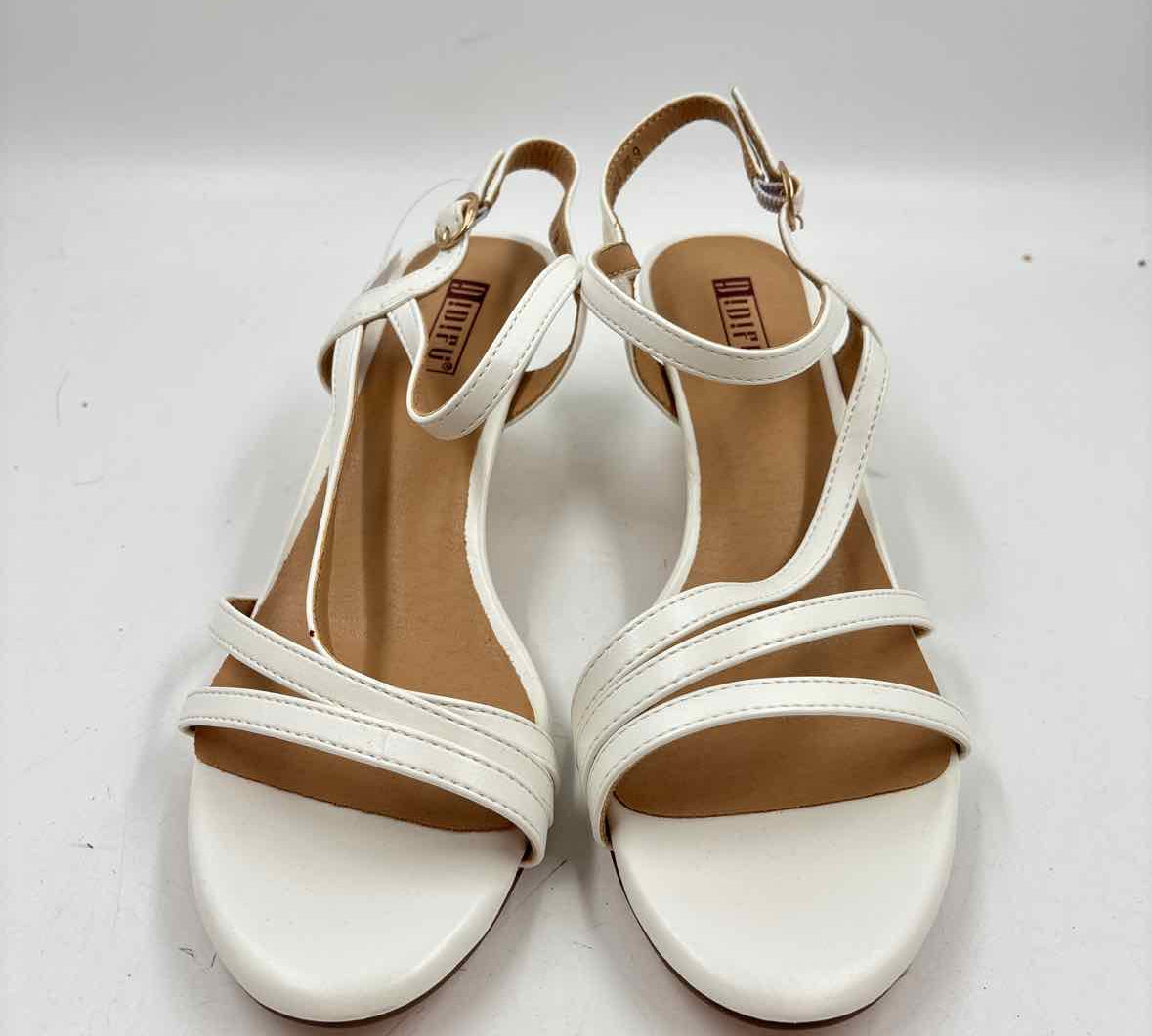 Didifu Women's Shoe Size 9 White Solid Sandals