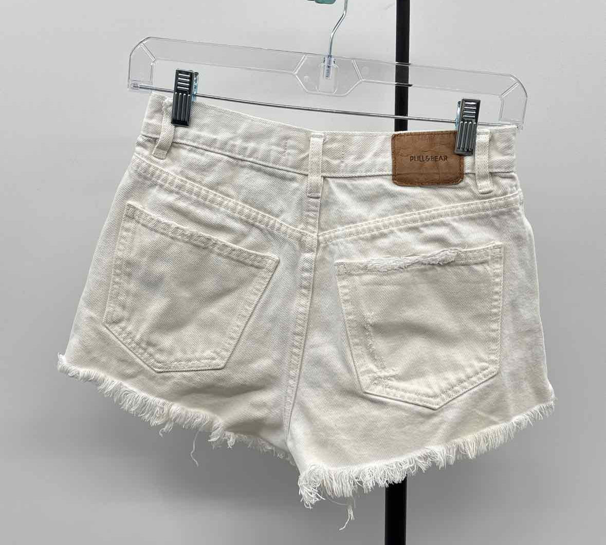 Pull&Bear Women's Size 4 White Distressed Shorts