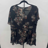 Torrid Women's Size 3X Black Floral Short Sleeve Shirt