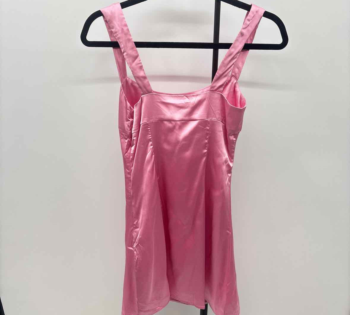 PepperMayo Women's Size 2 Pink Solid Gown/Evening Wear