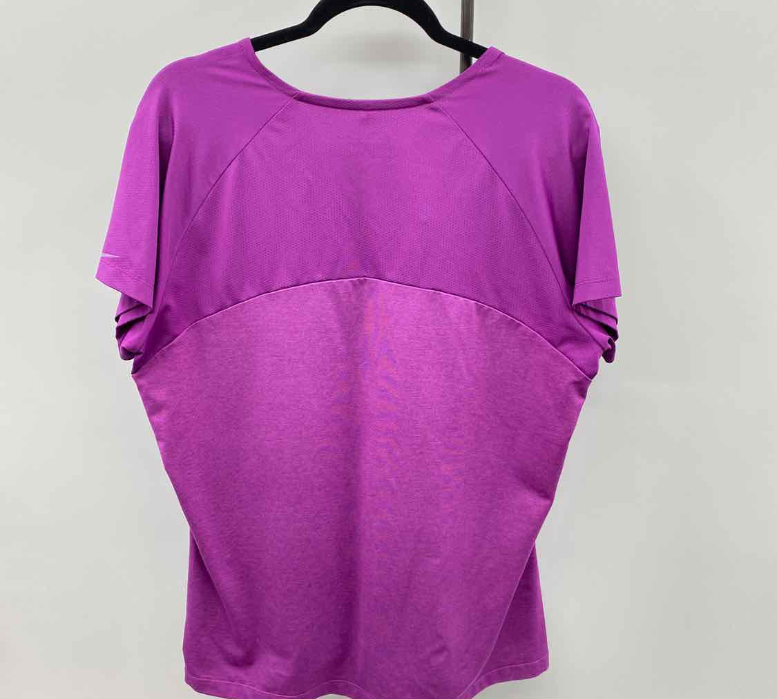Nike Women's Size XL Purple Solid Short Sleeve Shirt