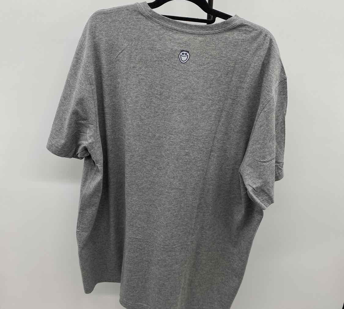 Life Is Good Men's Size XXL Gray surfer New with Tags T-shirt