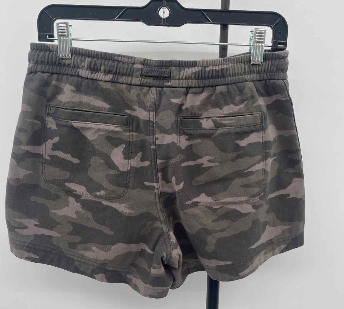 Athleta Women's Size 6 Taupe Camoflage Shorts