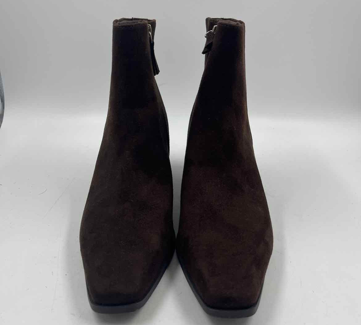 Old Navy Women's Shoe Size 7 Brown Solid Boots