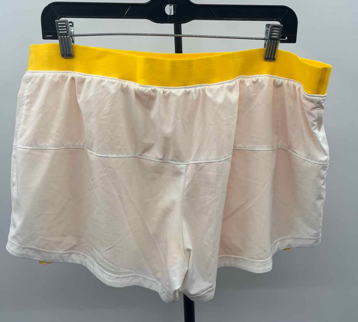 Nike Women's Size 16 White Layers Shorts