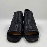 Johnston & Murphy Women's Shoe Size 7.5 Black Laser Cut Dress Shoes