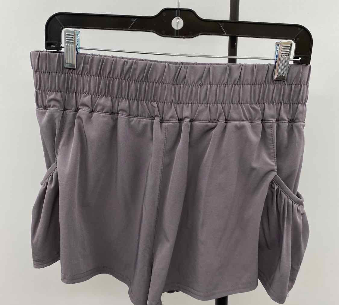 Mono b Women's Size 10 Taupe Solid Shorts