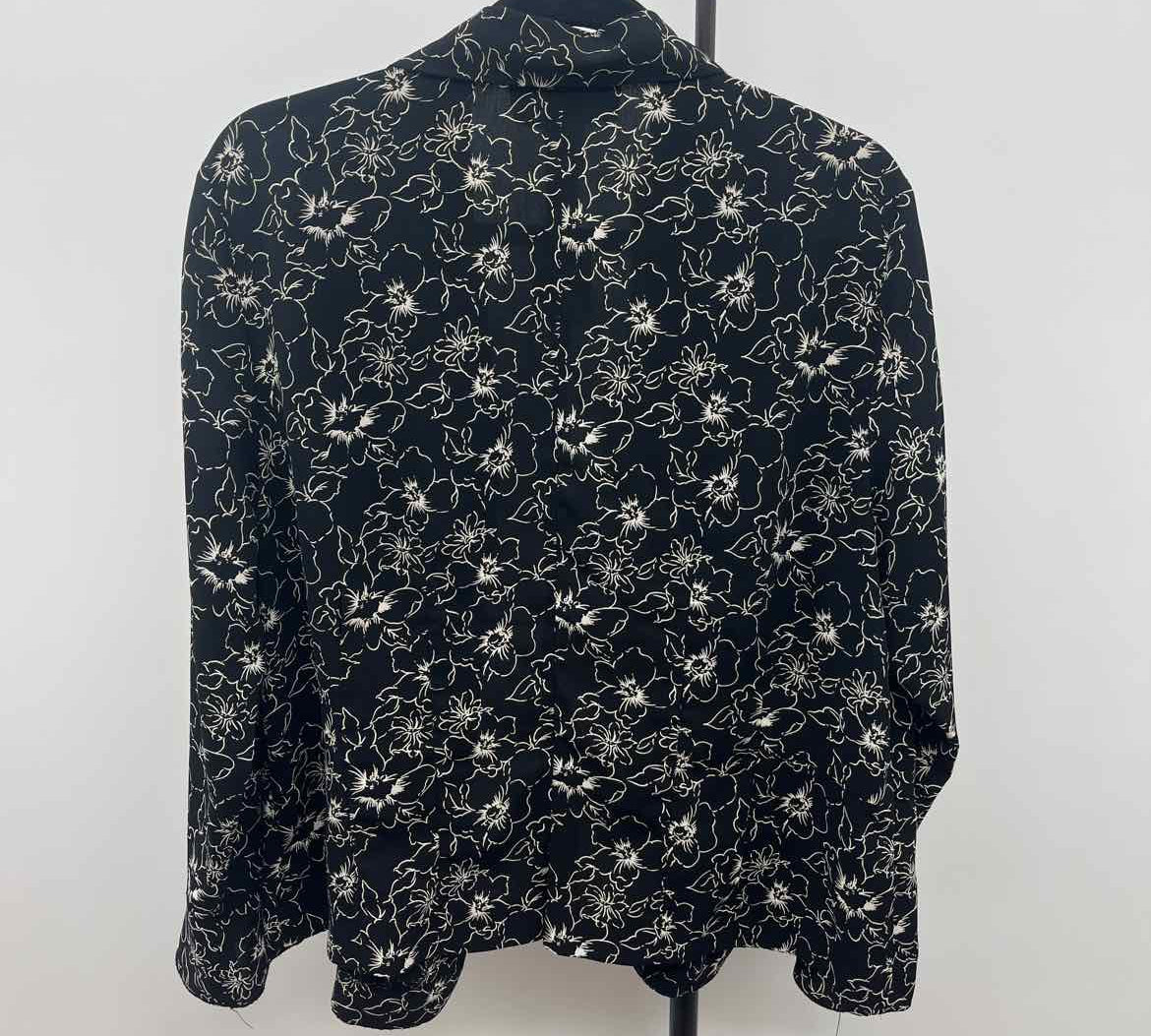 Norton McNaughton Women's Size XL Black Floral Long Sleeve Shirt
