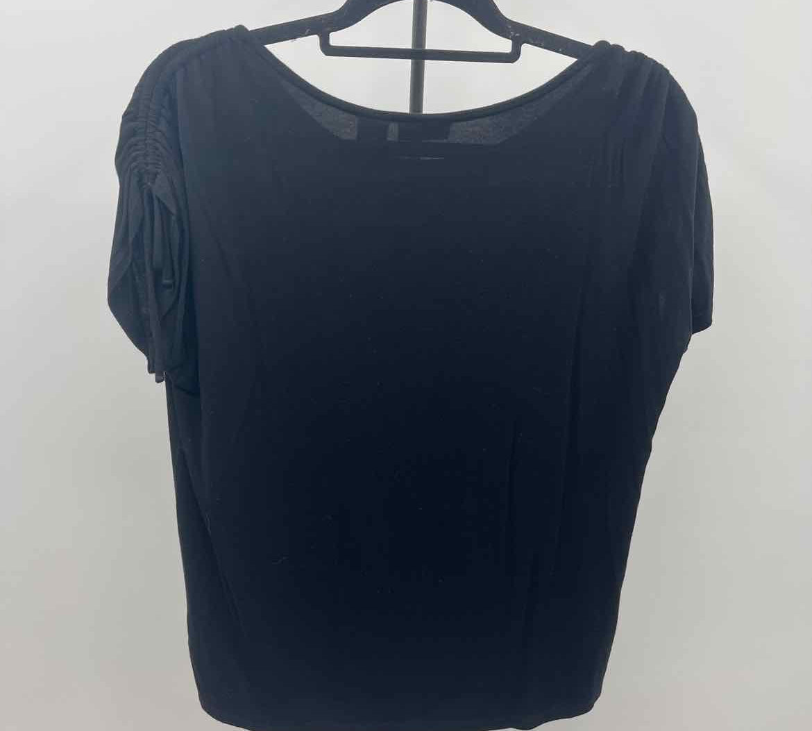 Tahari Women's Size M Black Solid Short Sleeve Shirt