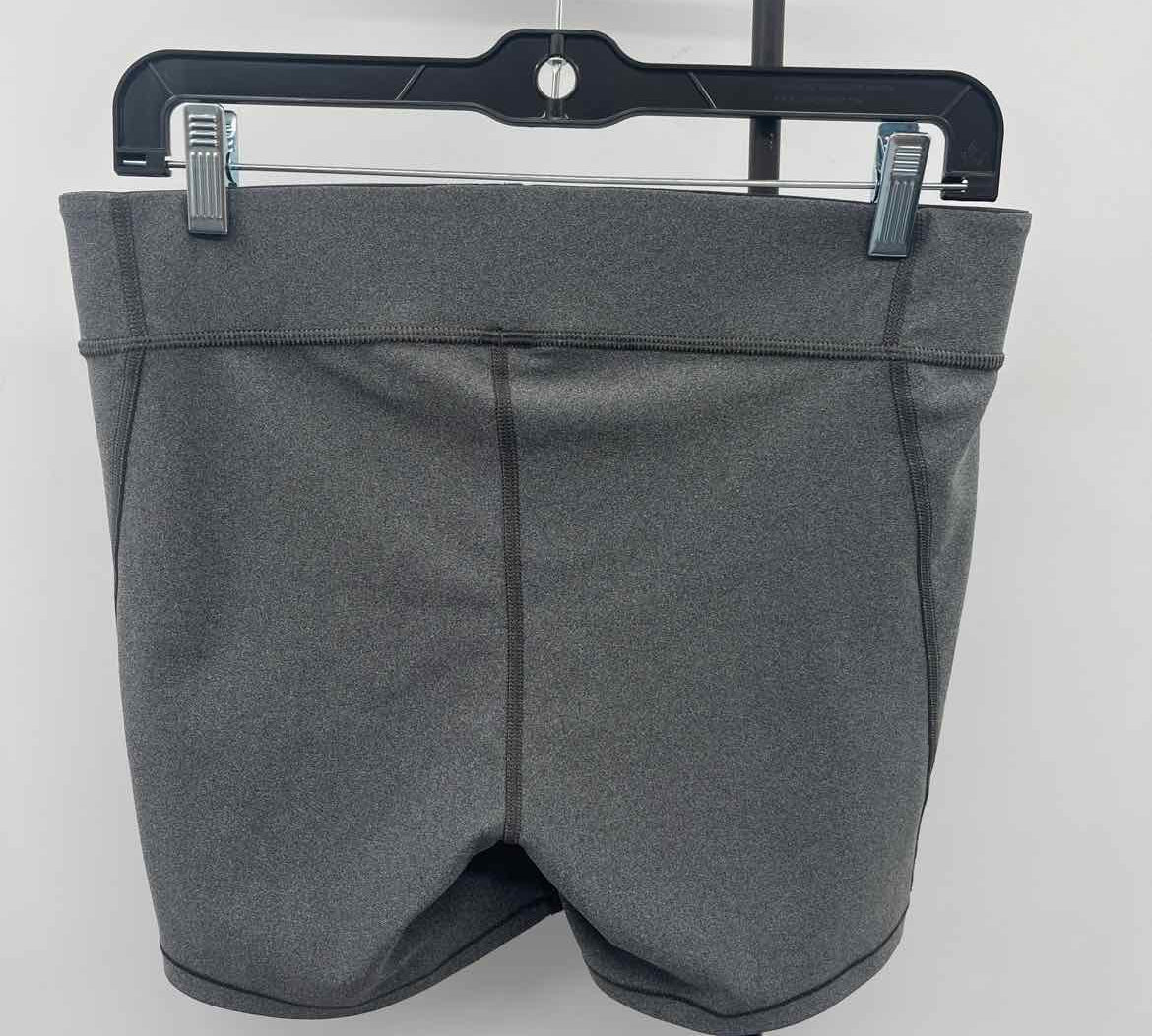 Under Armour Junior's Size 12 Charcoal Heathered Shorts