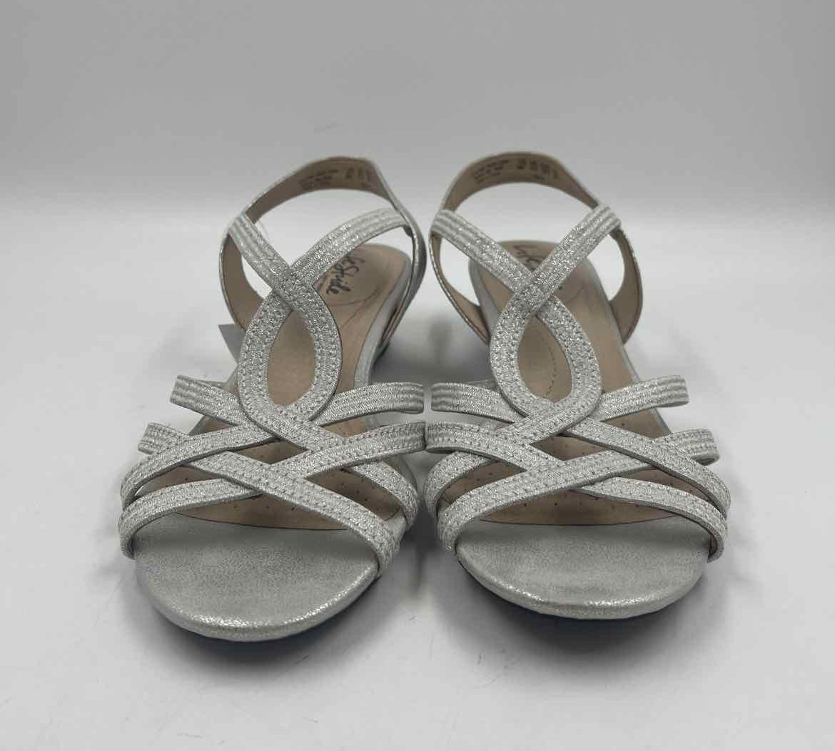 Life Stride Women's Shoe Size 8 Champagne Shimmer Dress Shoes