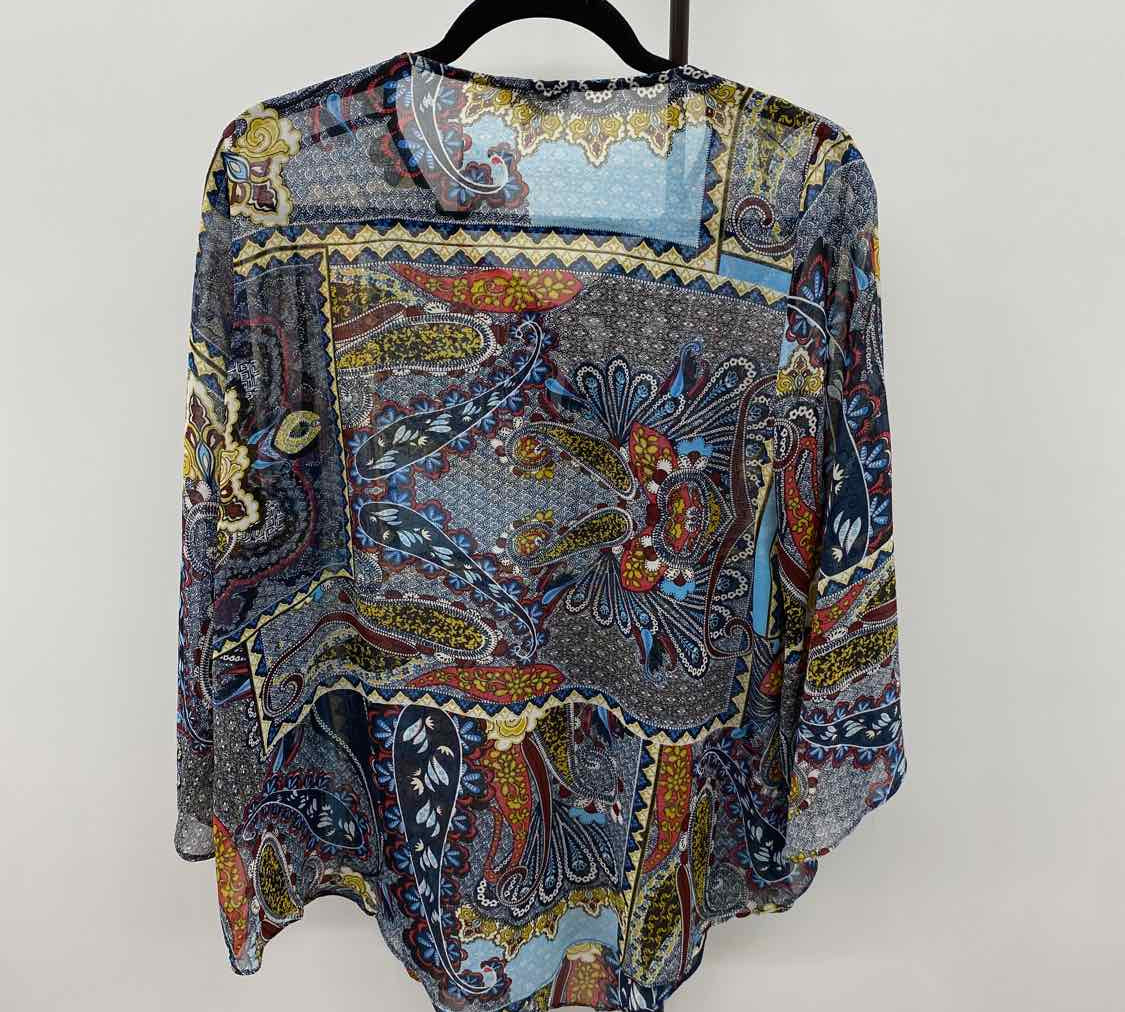 world unity Women's Size XL Blue Abstract Long Sleeve Shirt