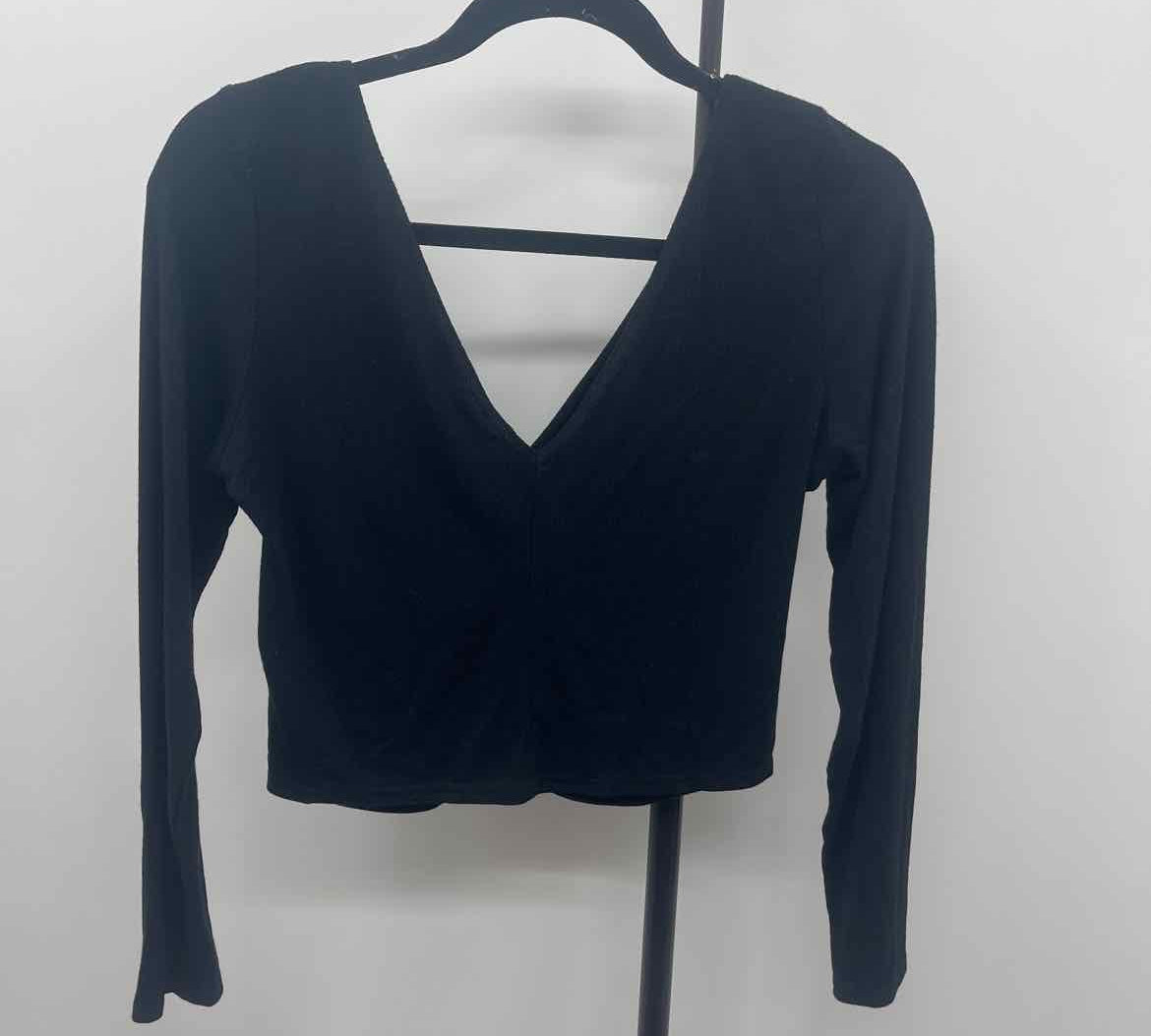 ASOS Women's Size M Black Ribbed Long Sleeve Shirt