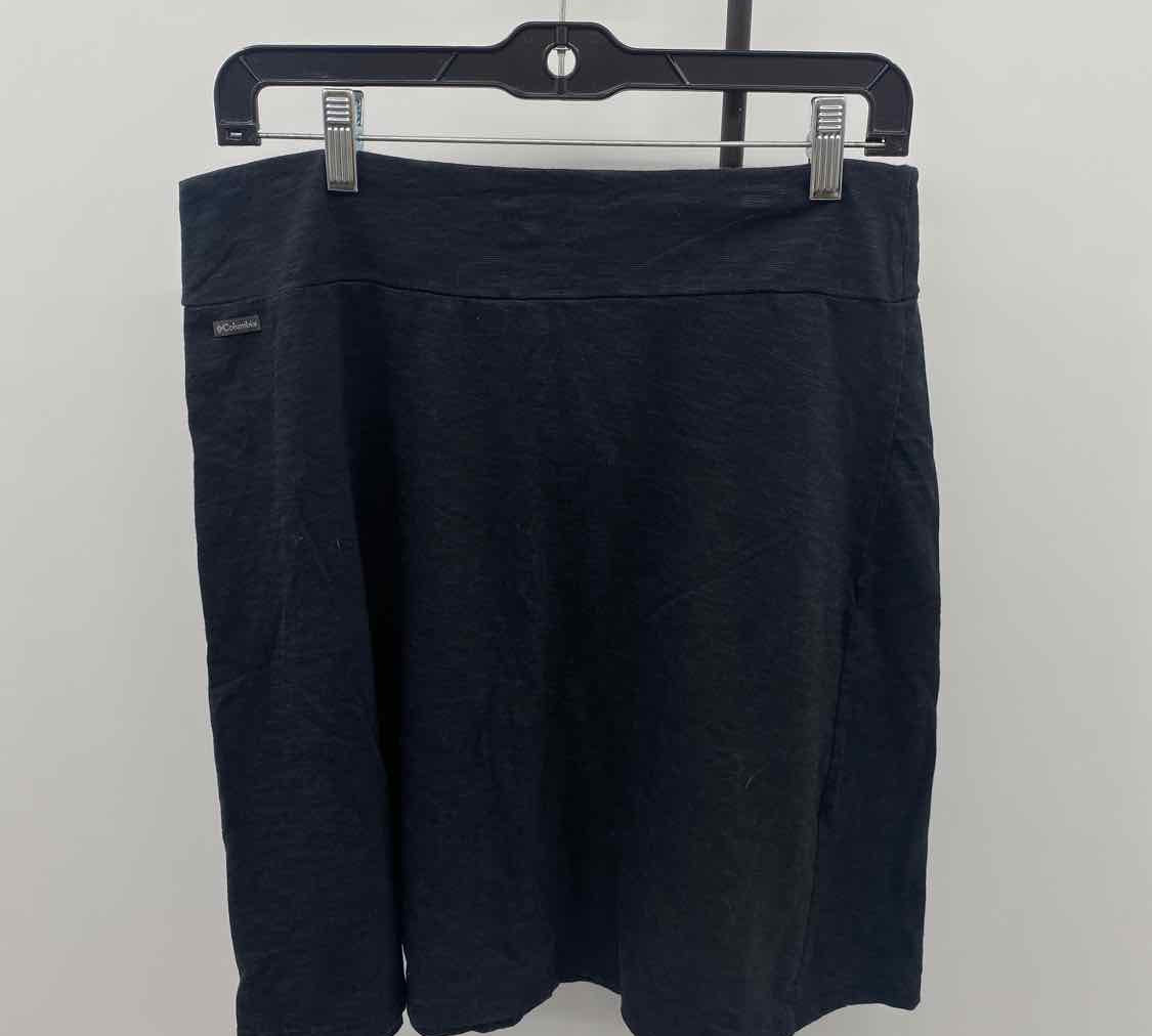Columbia Women's Size 10 Black Solid Skirt