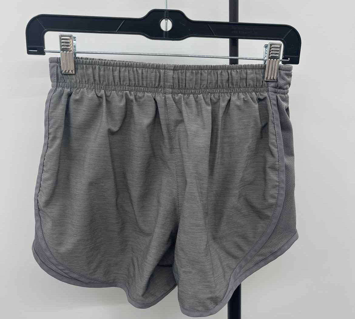 Nike Women's Size 6 Charcoal Heathered Shorts
