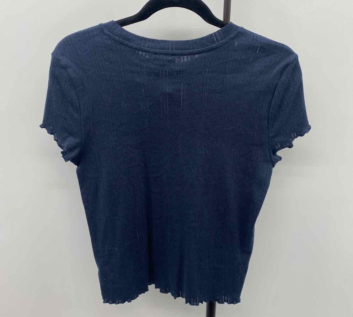Splendid Women's Size M Navy Textured Short Sleeve Shirt
