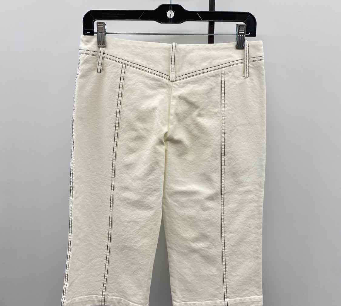 BCBG Women's Size 4 Ivory Solid Capris