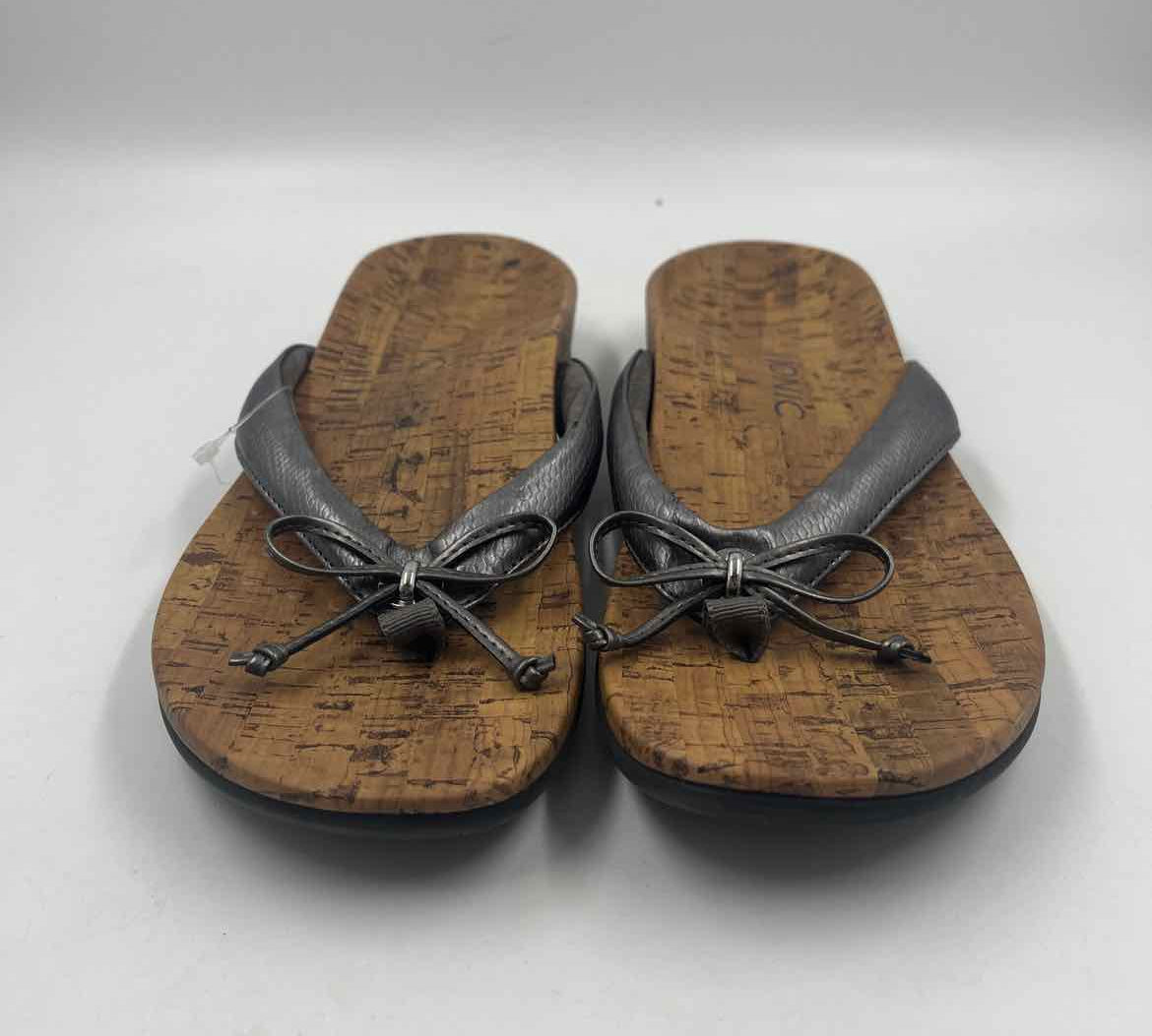vionic Women's Shoe Size 10 Pewter Solid Sandals