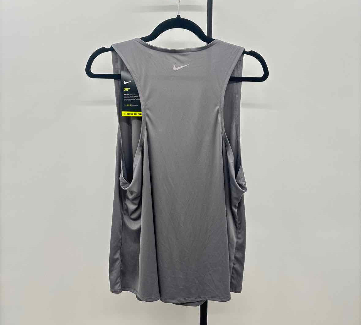 Nike Women's Size 1X Charcoal Solid Sleeveless Shirt