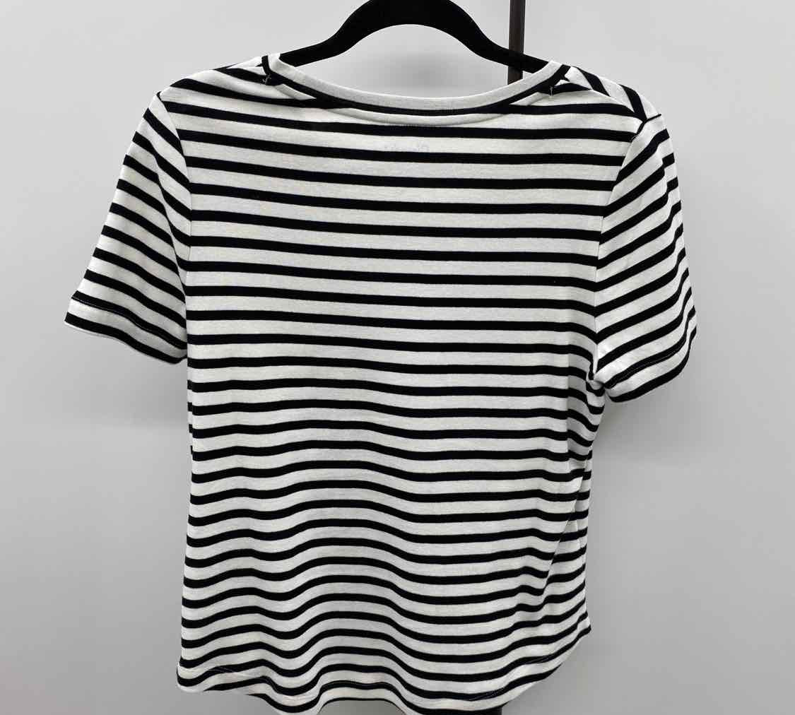 Chico's Women's Size M Black Stripe Short Sleeve Shirt