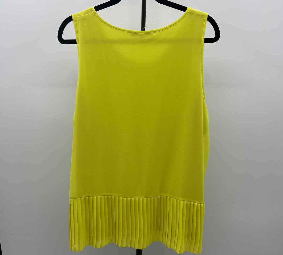 Relativity Women's Size 1X Yellow Solid Sleeveless Shirt