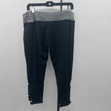 JGX Women's Size 18 Black Solid Capris