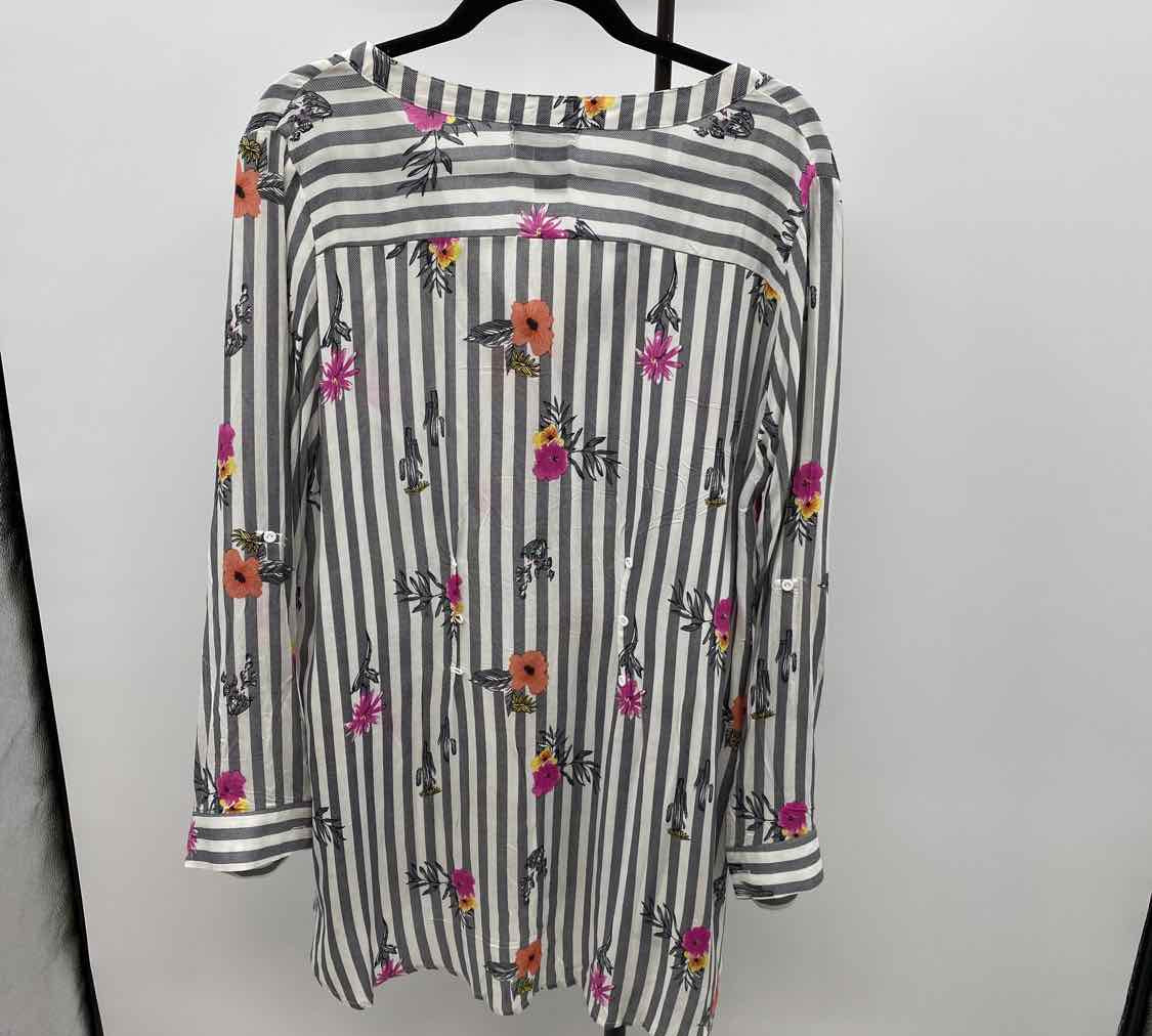 Papillon Women's Size XL Gray Stripe Coverup