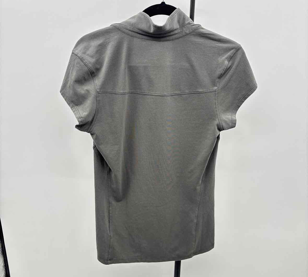 ARC'Teryx Women's Size L Charcoal Solid Short Sleeve Shirt
