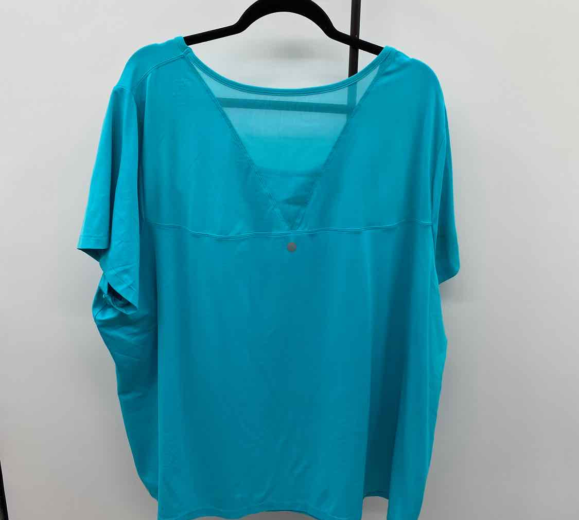 LIVI active Women's Size 4X Aqua Solid Short Sleeve Shirt