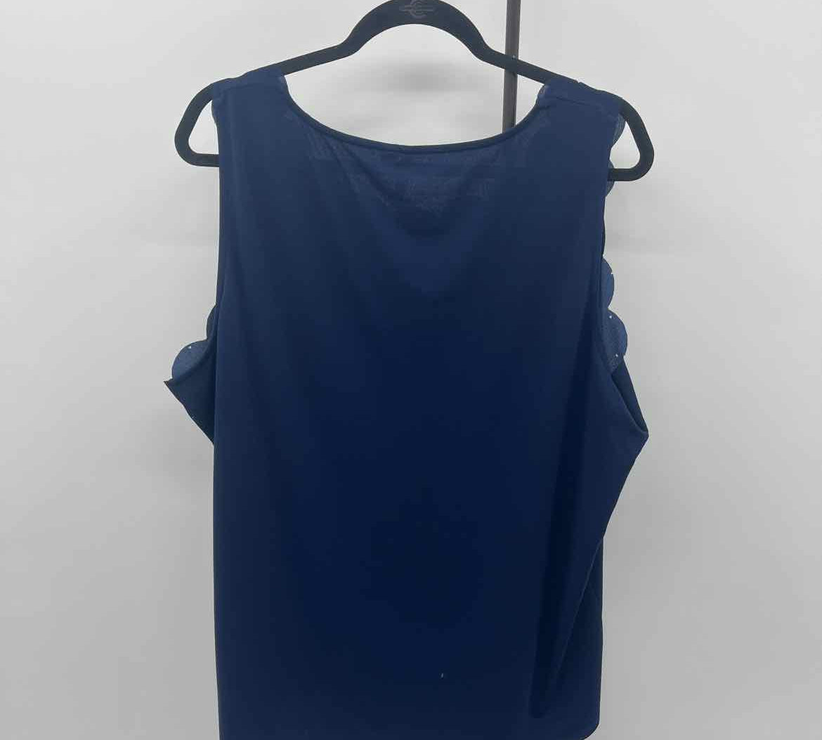 Elle Women's Size XXL Navy dotted Sleeveless Shirt