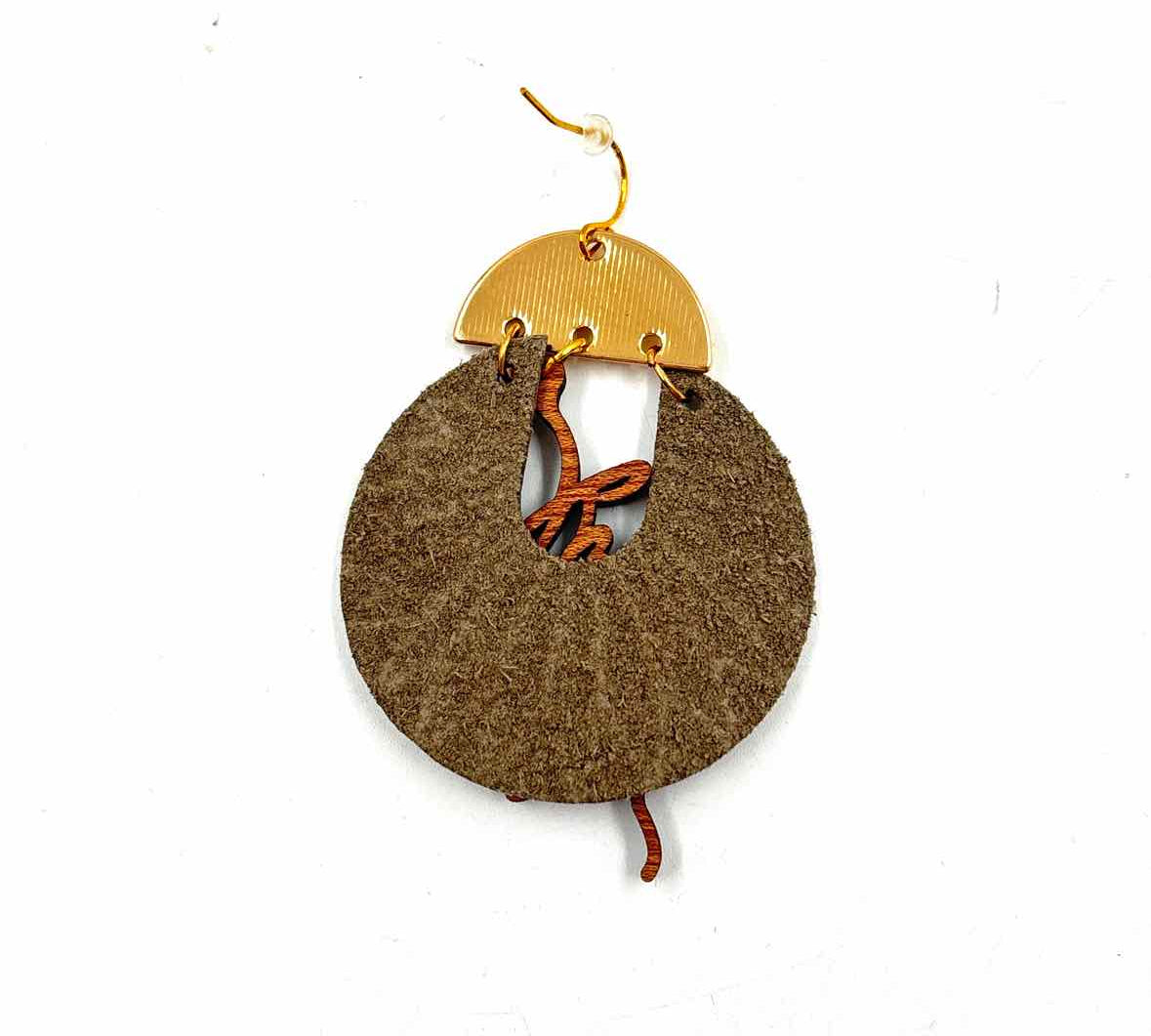 Bon's Designs Women's Gold Earrings
