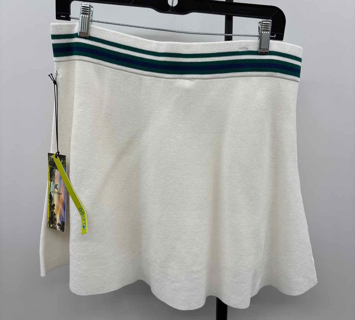 Kyodan Women's Size 14 White Solid Skirt