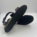 JBU Women's Shoe Size 8 Black Textured Sandals