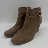 Qupid Women's Shoe Size 8.5 Tan Solid Boots