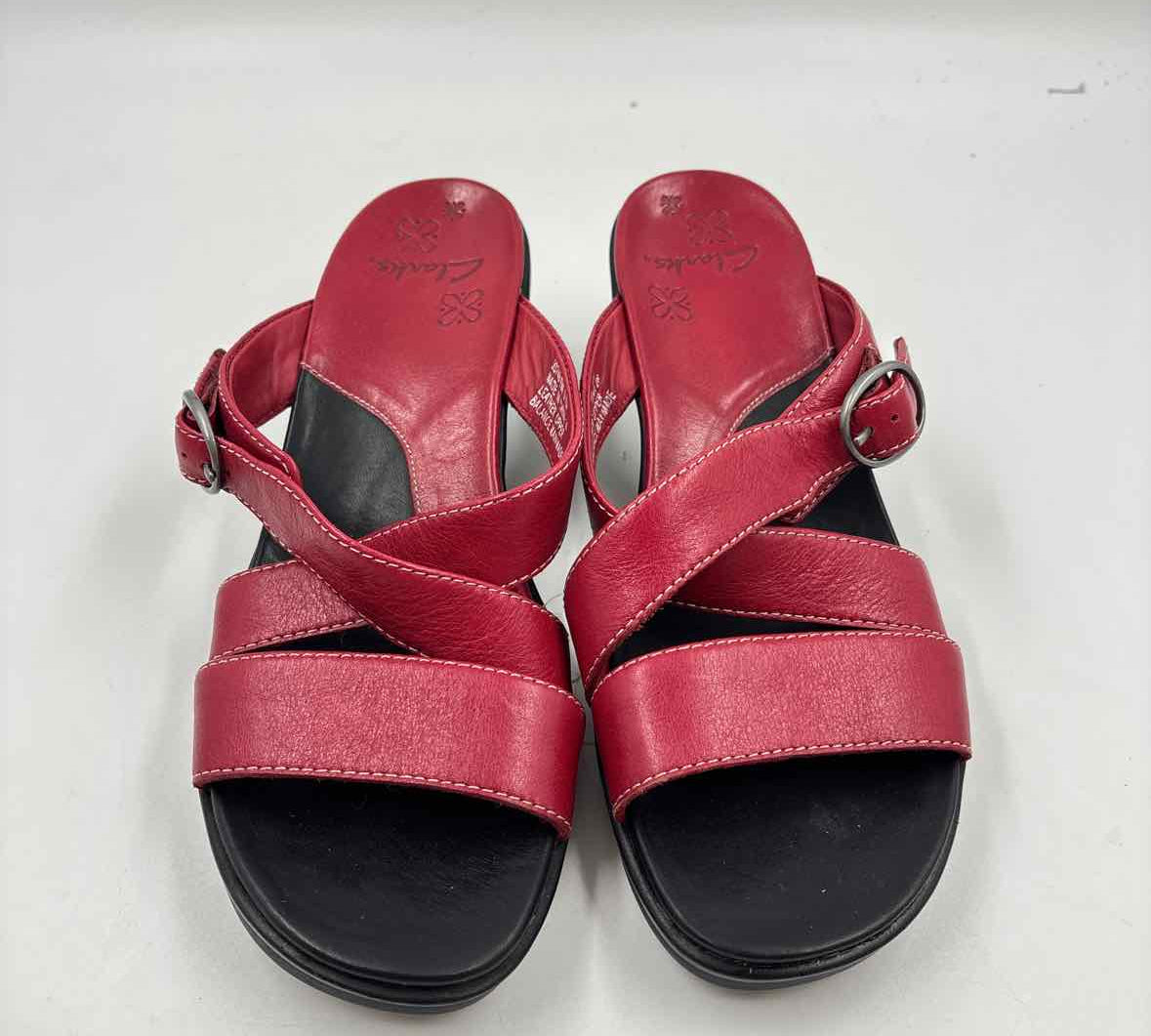 Clarks Women's Shoe Size 6.5 Red Solid Sandals