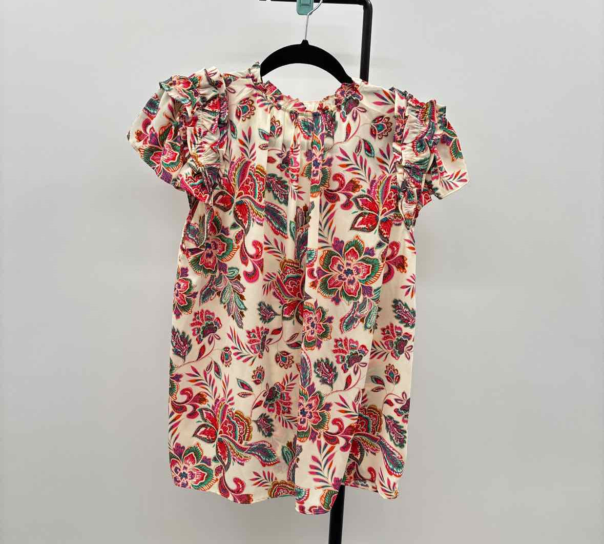 Rose & Olive Women's Size M Ivory Floral Short Sleeve Shirt