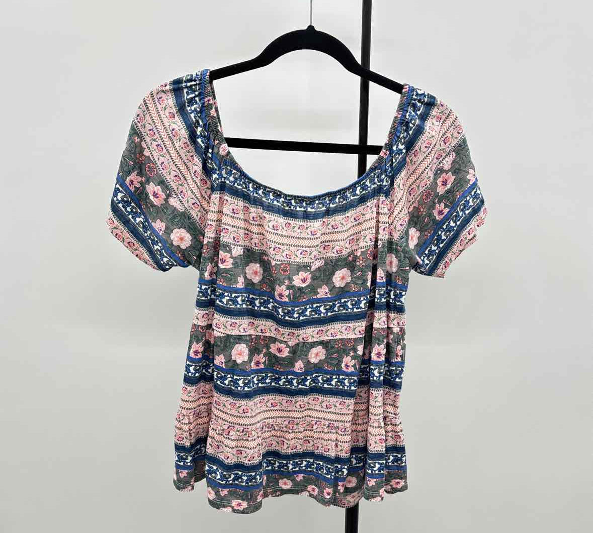 Lucky Brand Women's Size L Blue Floral Short Sleeve Shirt