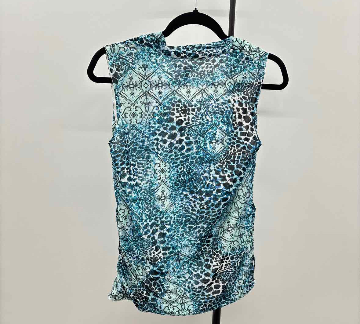 Dana Buchman Women's Size M Blue Animal Print Sleeveless Shirt