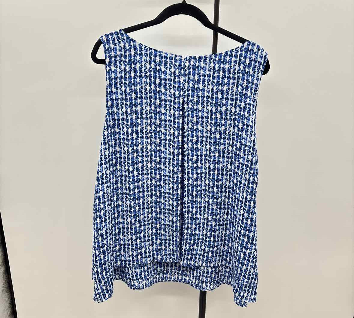 Chico's Women's Size XL Blue Abstract Sleeveless Shirt