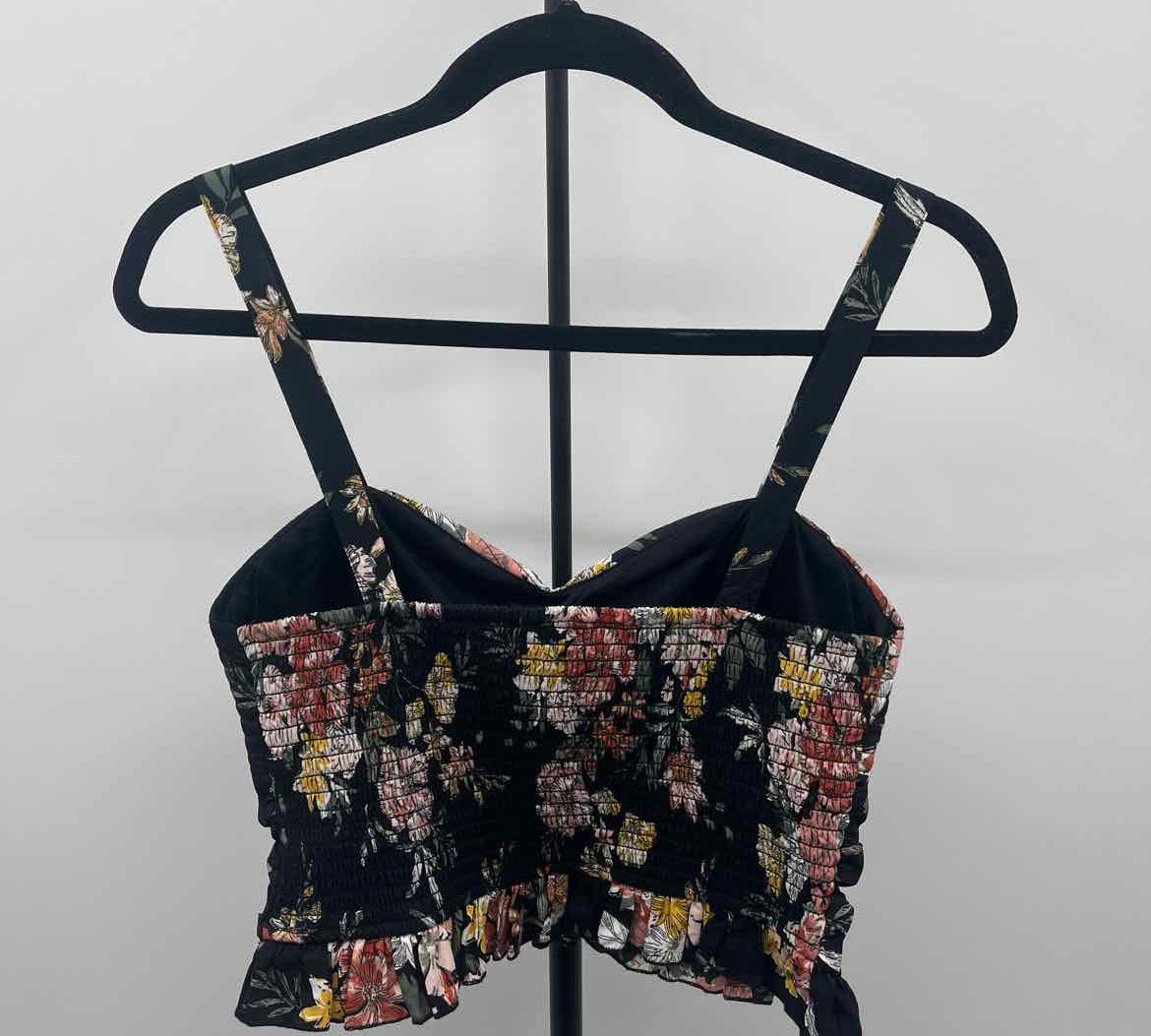Bog Collection Women's Size M Black Floral Tank