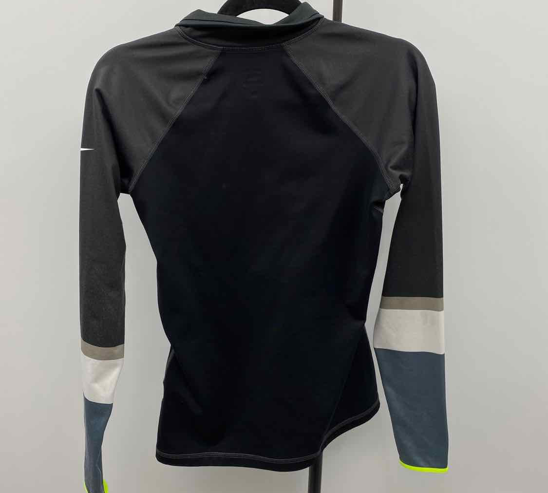 Nike Women's Size M Black Solid Long Sleeve Shirt
