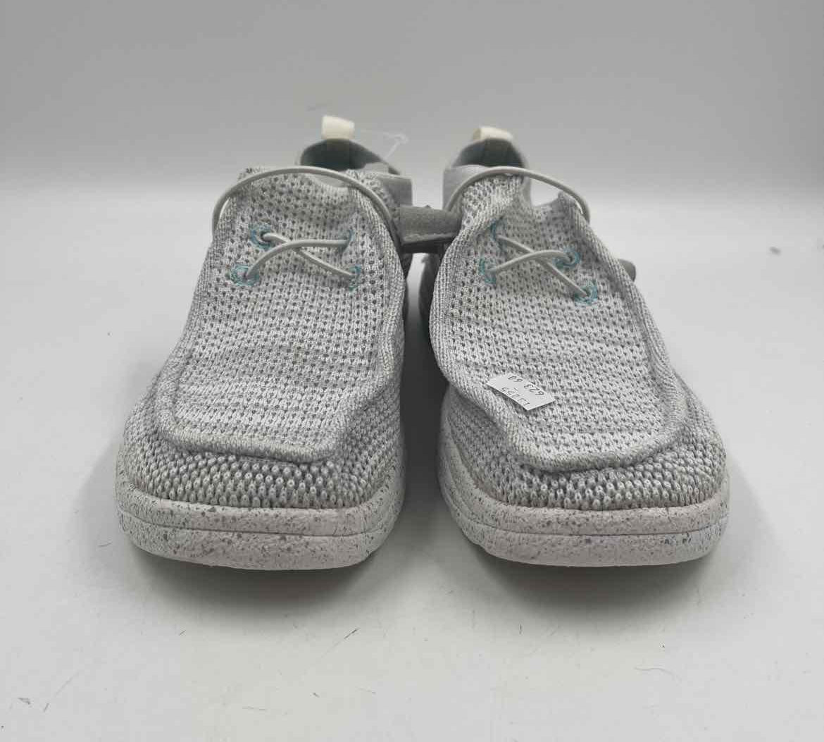 Lamo Women's Shoe Size 6 Gray Textured Casual Shoes