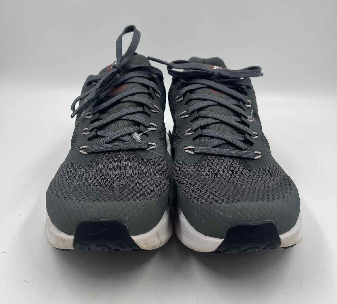 Nike Women's Shoe Size 8 Charcoal Textured Sneakers
