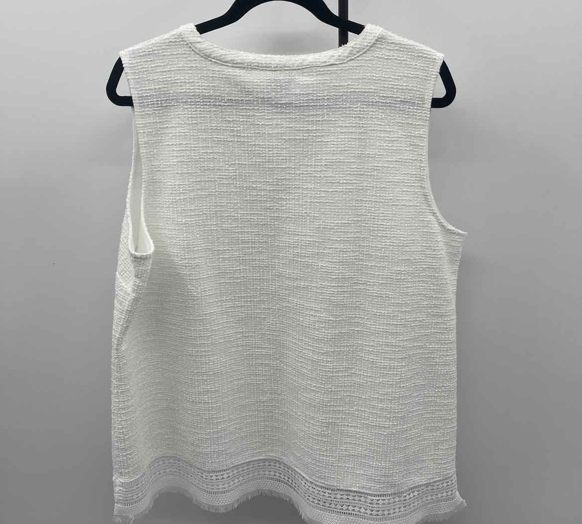 Liz Claiborne Women's Size XXL White Textured Sleeveless Shirt