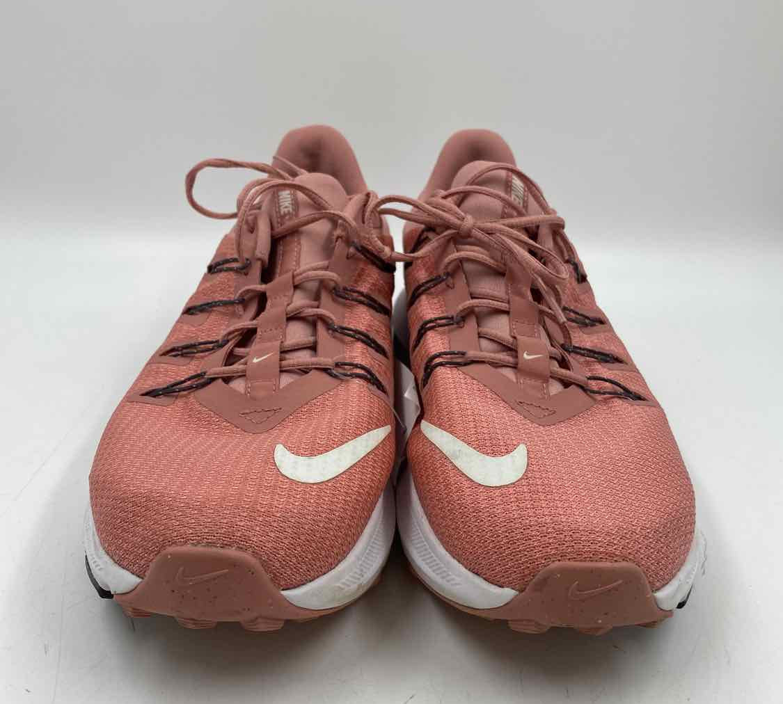 Nike Women's Shoe Size 10 clay Textured Sneakers