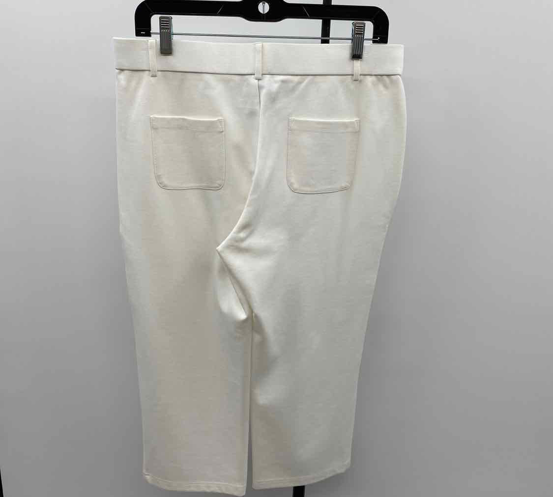 Ciclamen Women's Size 14 White Solid Capris