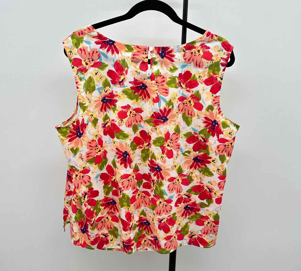 Talbots Women's Size 2X Peach Floral Sleeveless Shirt