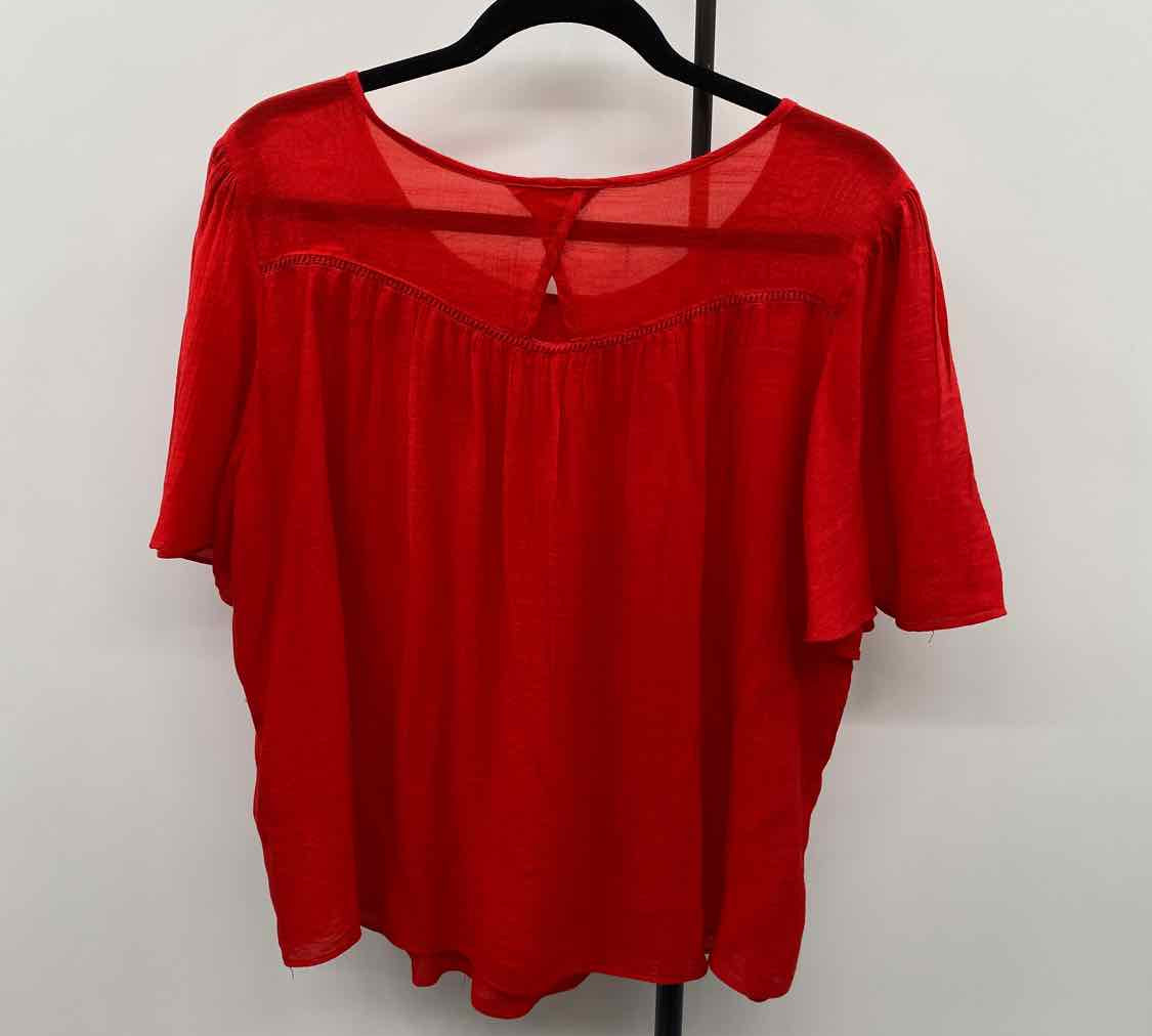 Nanette Women's Size XL Red Textured Short Sleeve Shirt